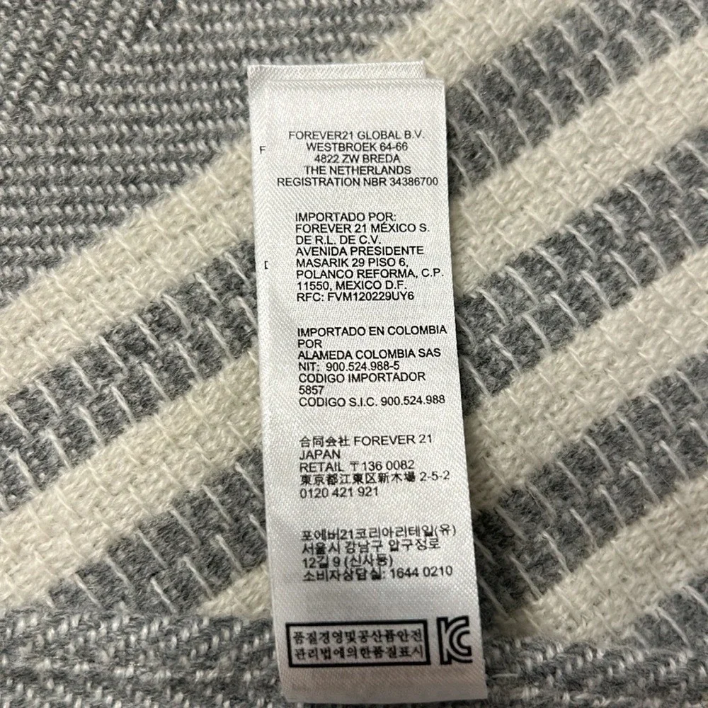 Forever 21 Gray Houndstooth Pashmina Fringe Ends One‎ Size Acrylic
